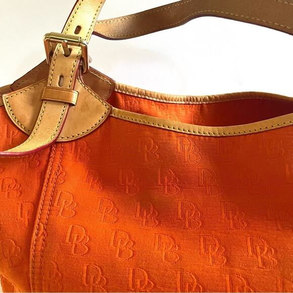 DOONEY & BOURKE Classic Orange Tote Bag - Picture 3 of 16
